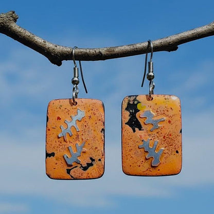 One of a kind handcraft earrings with seashell New Zealand Root 01