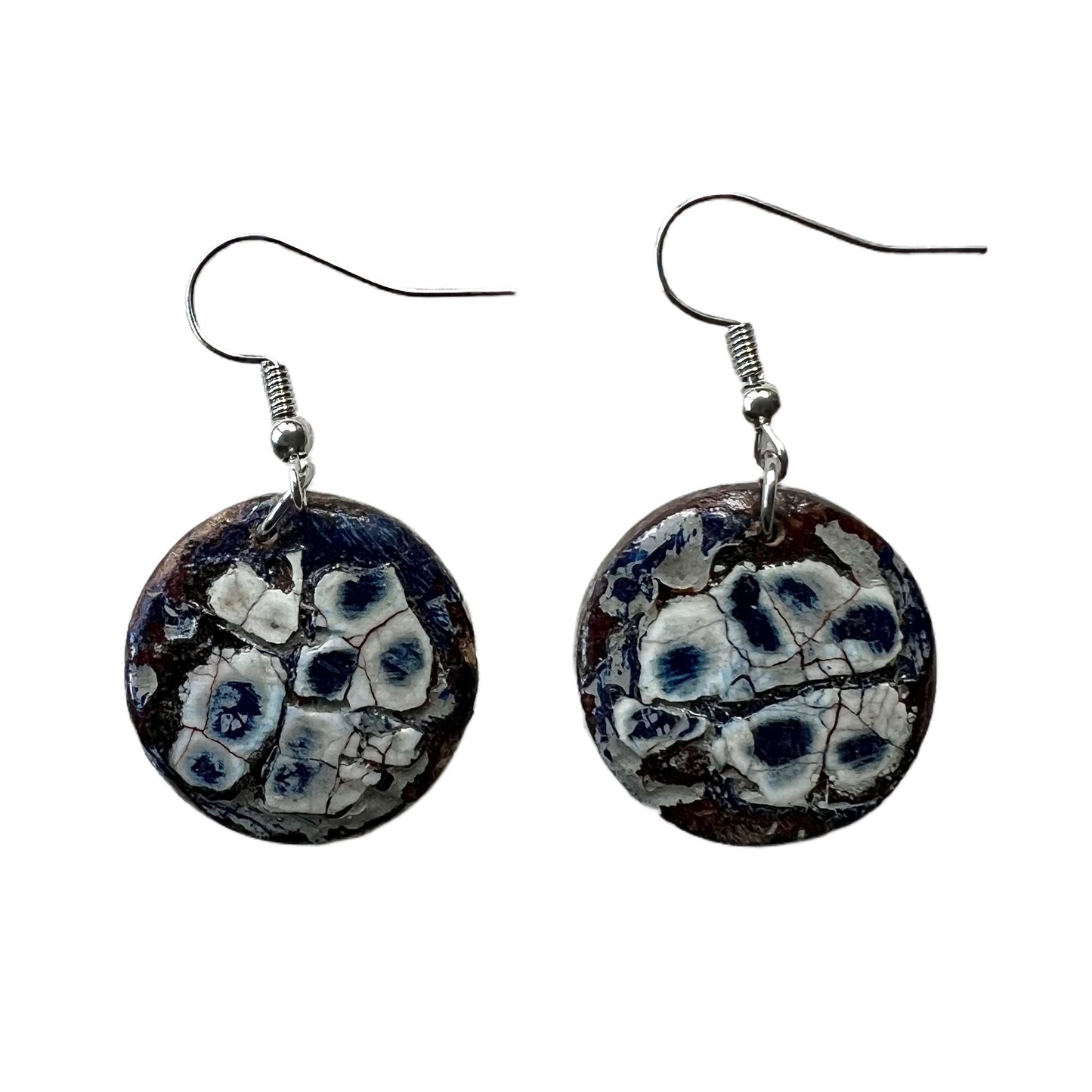 One of a kind earrings for lady Auckland root 02