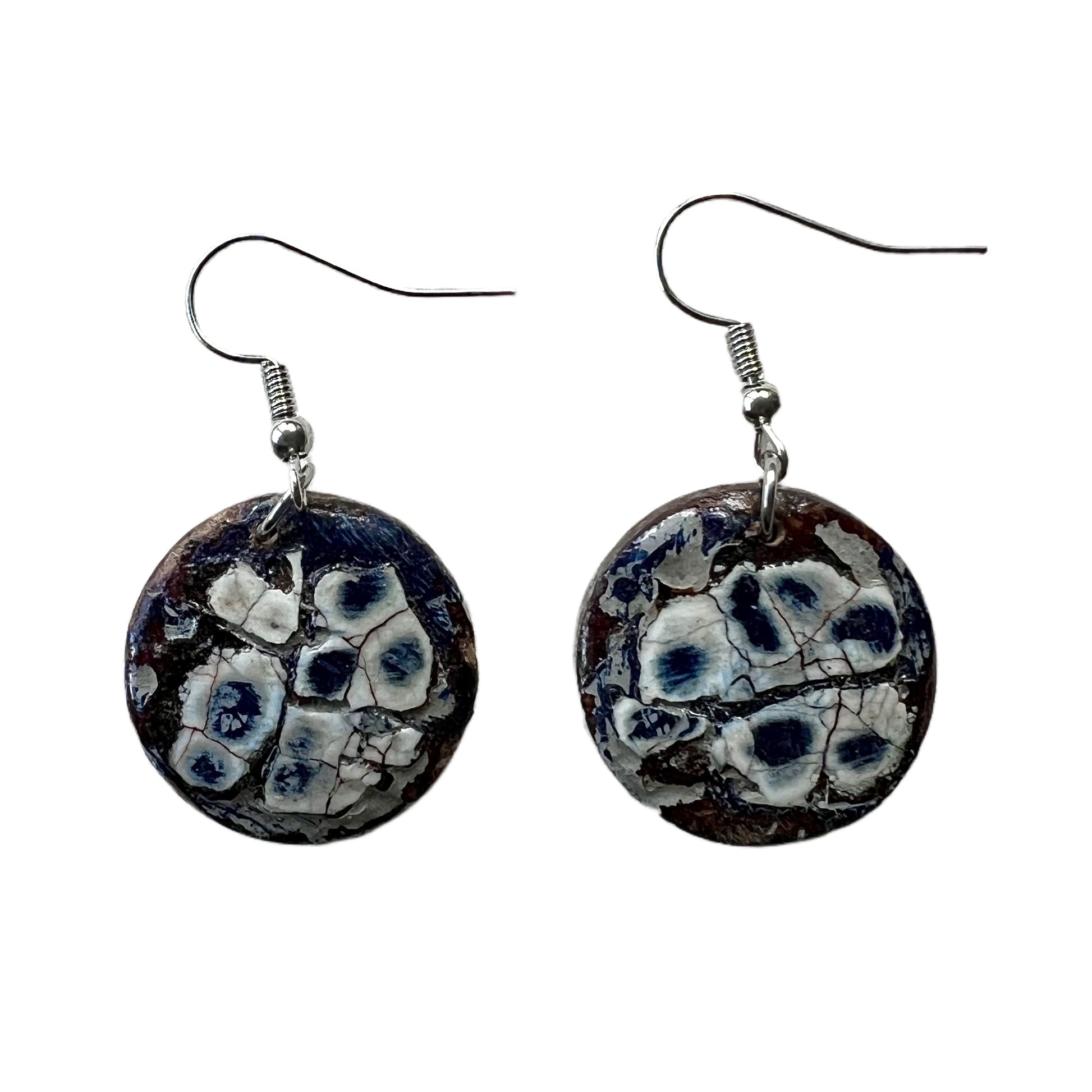 One of a kind earrings for lady Auckland root 02