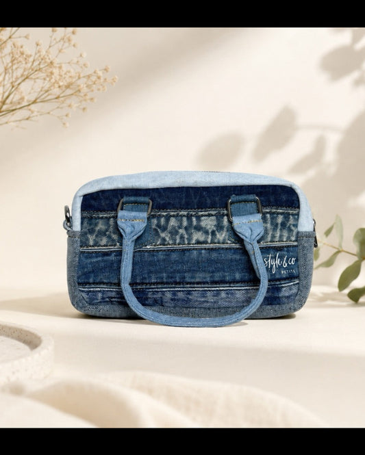 Upcycled denim handbag with adjustable strap allows it to wear as a handbag or a crossbody bag. Available online at Cuty NZ