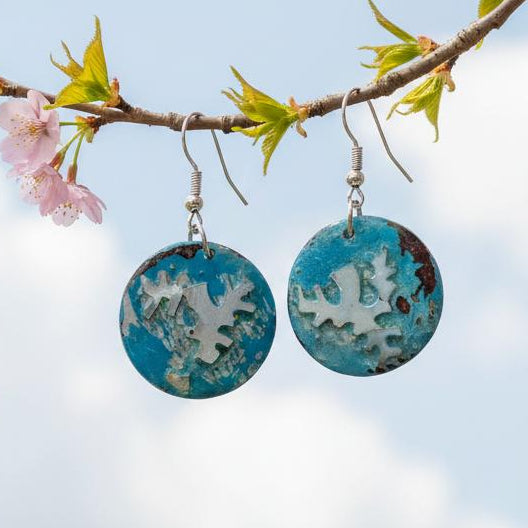 One-of-a-kind handmade earrings for everyday wear made from coconut shell and seashell NZ online