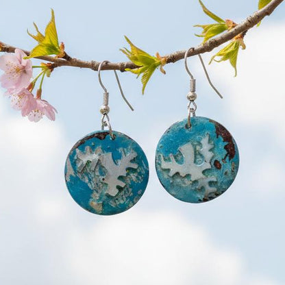 One-of-a-kind handmade earrings for everyday wear made from coconut shell and seashell NZ online