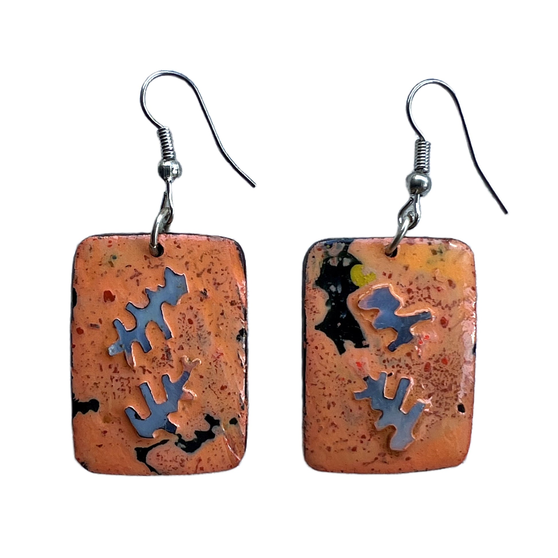 Lightweight lacquer earrings in terracotta colour New Zealand root 01
