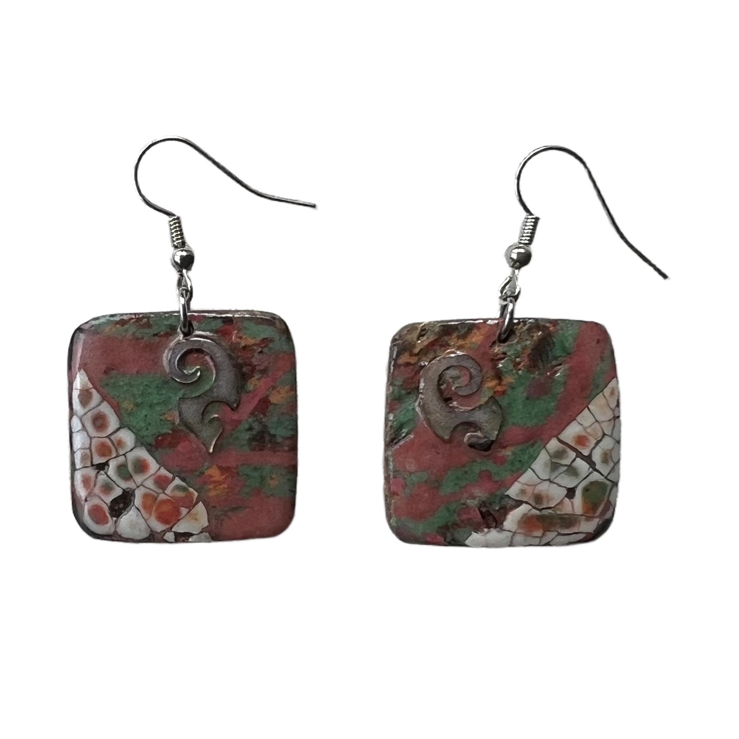 One of a kind earrings for woman with eggshell NZ root 03