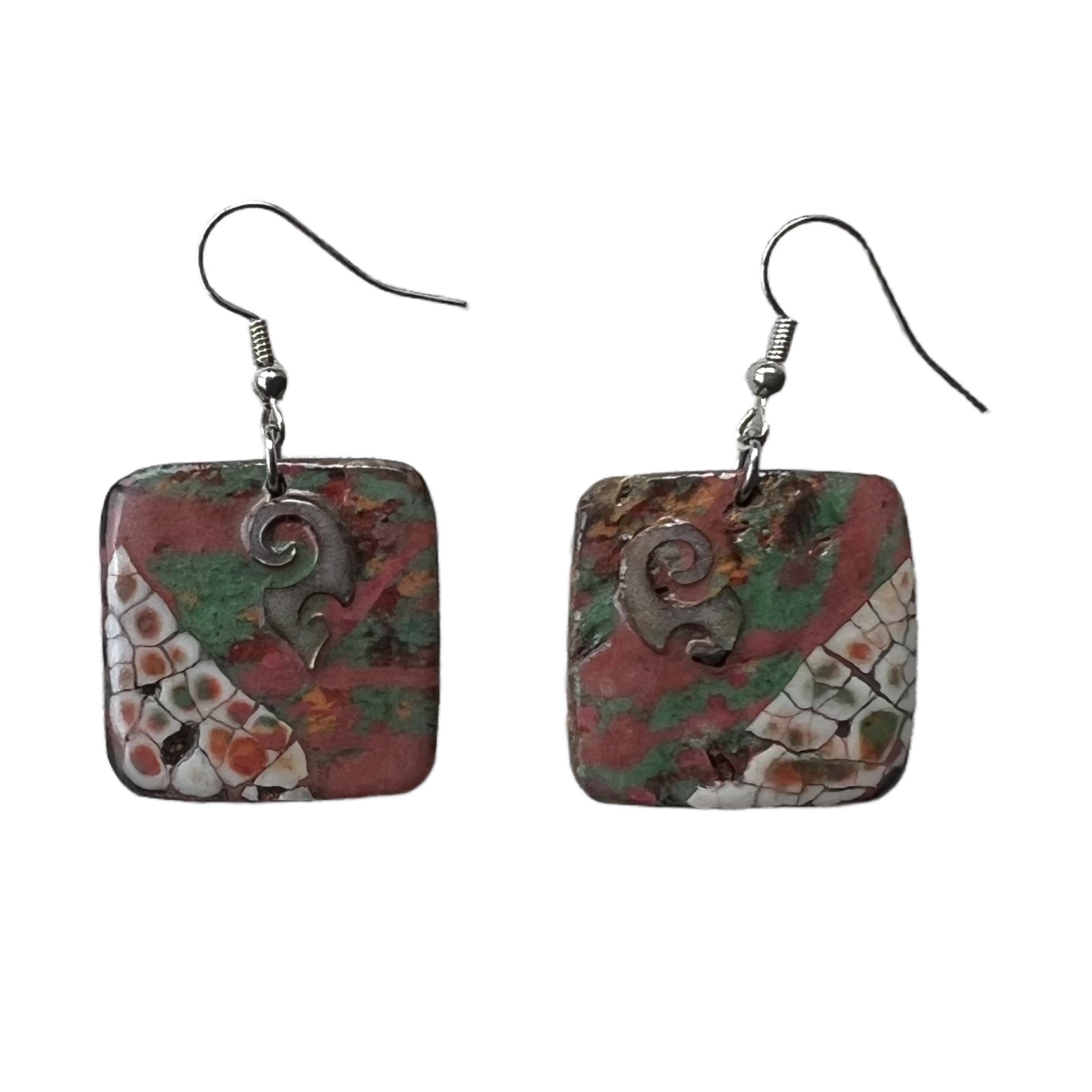 One of a kind earrings for woman with eggshell NZ root 03