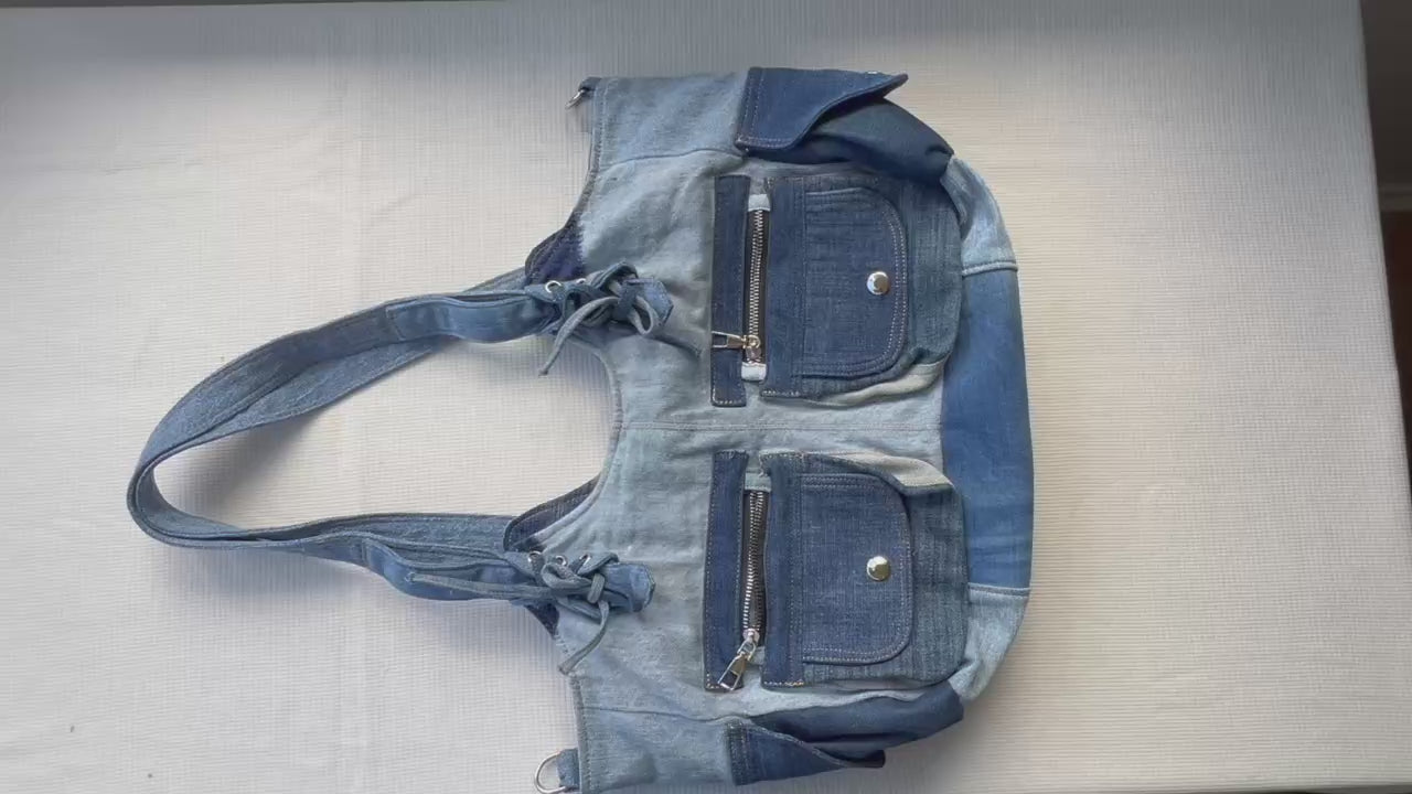 Denim shoulder bag for everyday use